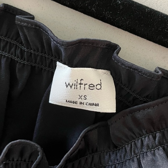 Aritzia Wilfred Black Motif Camisole - Picture 8 of 8